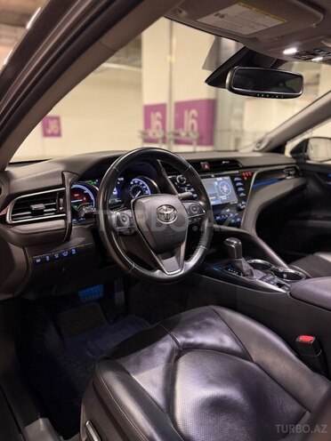 Toyota Camry-10