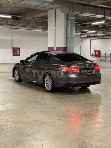Toyota Camry-7