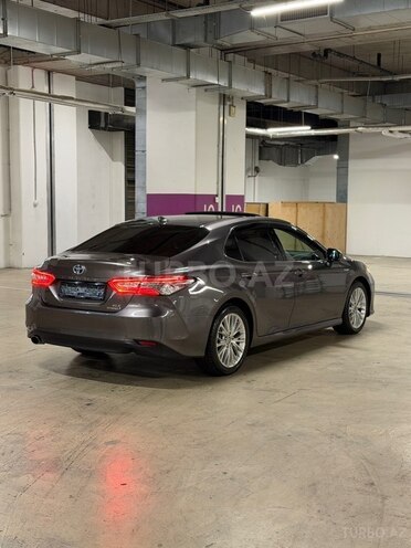 Toyota Camry-6