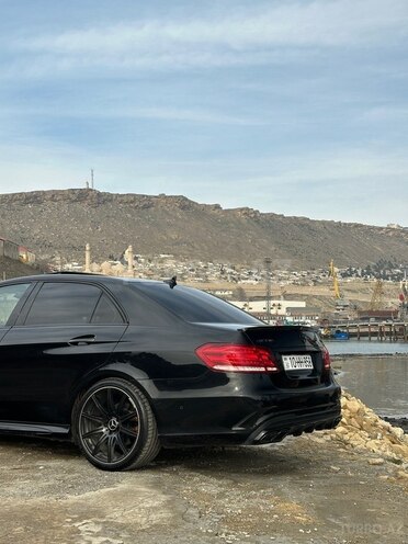 Mercedes E 220-6