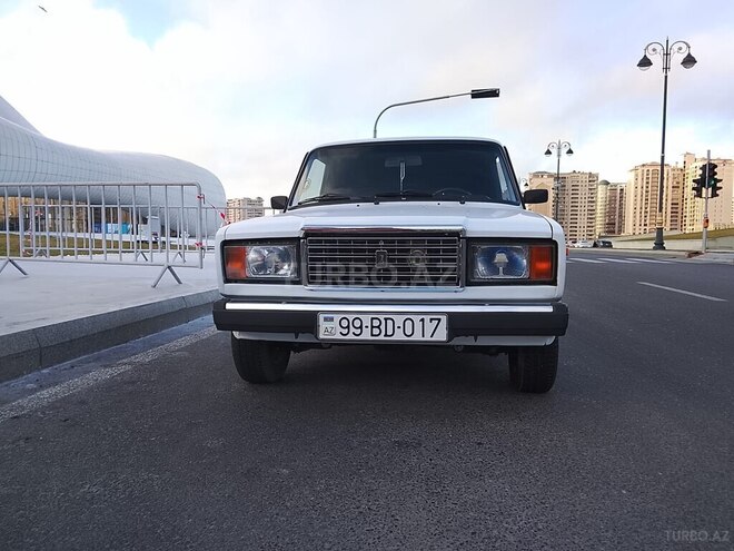 LADA (VAZ) 2107-1