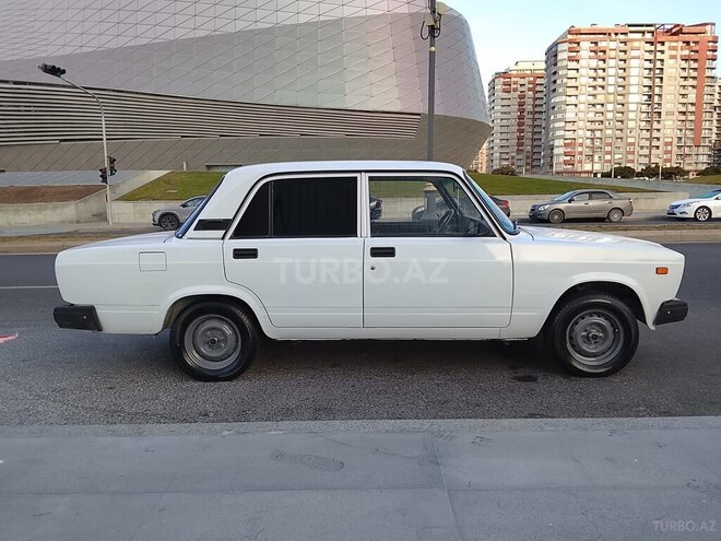 LADA (VAZ) 2107-5