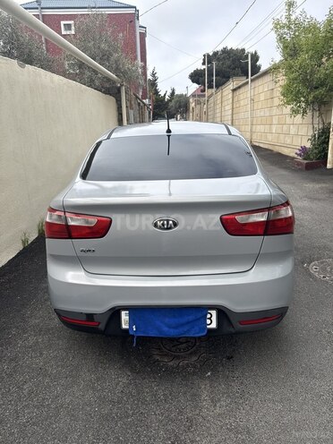 Kia Rio-7