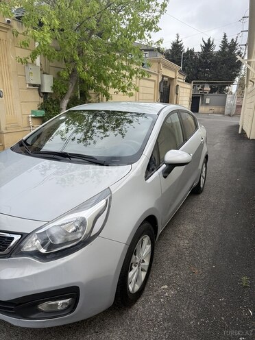 Kia Rio-3