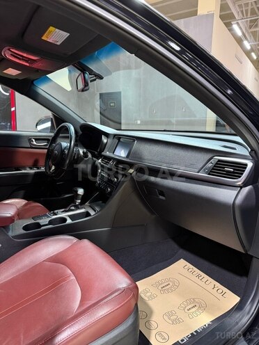 Kia Optima-12