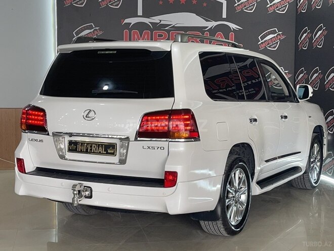 Lexus LX 570-17