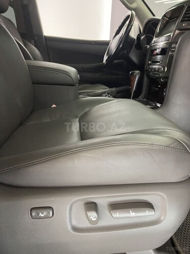 Lexus LX 570-10