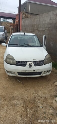 Renault Symbol-1