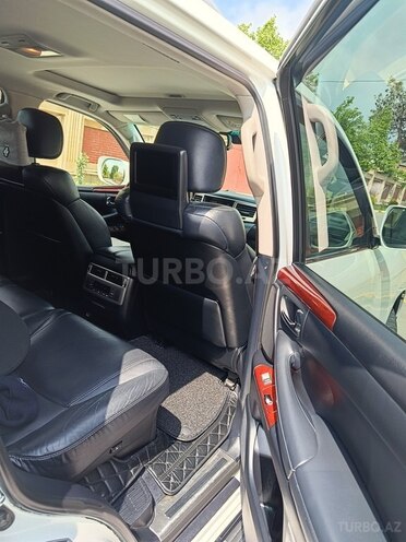 Lexus LX 570-8