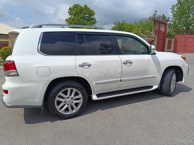 Lexus LX 570-12