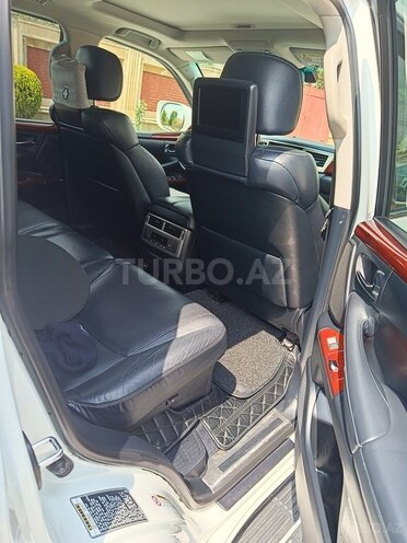 Lexus LX 570-9