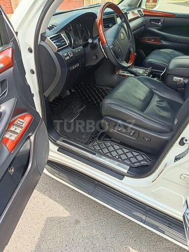 Lexus LX 570-5