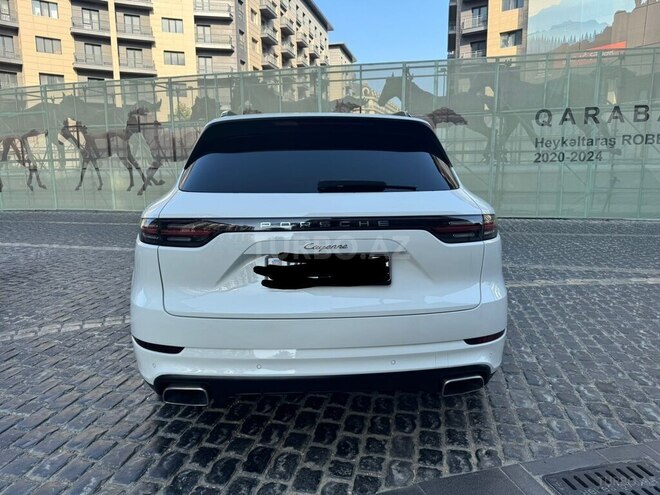 Porsche Cayenne-2