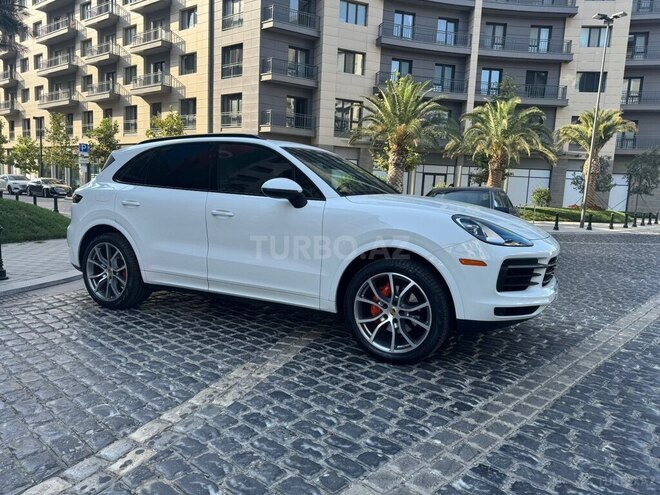 Porsche Cayenne-13