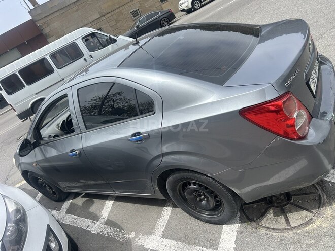 Chevrolet Aveo-3