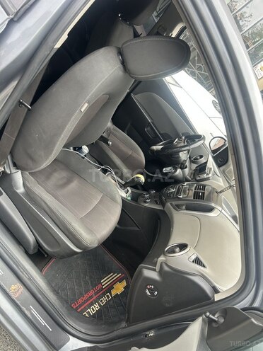 Chevrolet Aveo-5