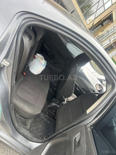 Chevrolet Aveo-6