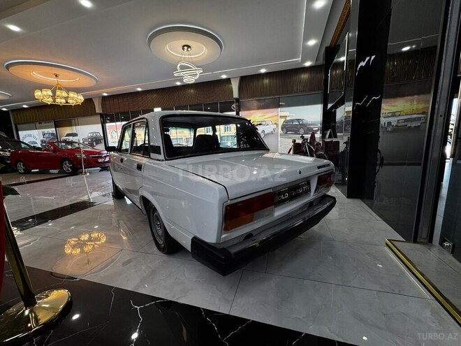 LADA (VAZ) 2107-5