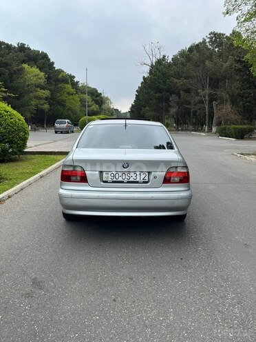 BMW 525-2