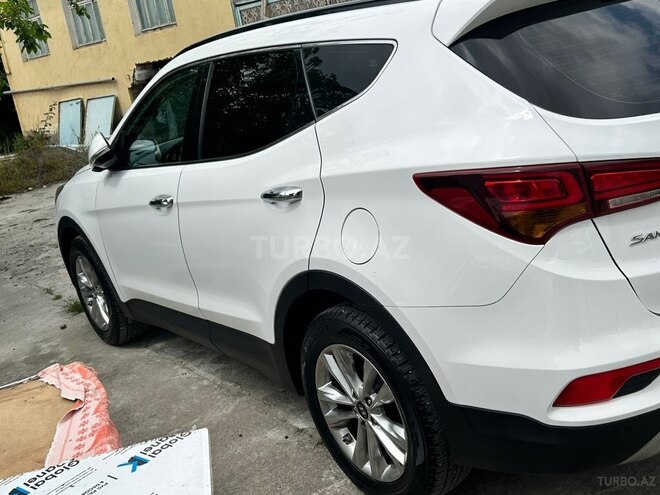 Hyundai Santa Fe-9