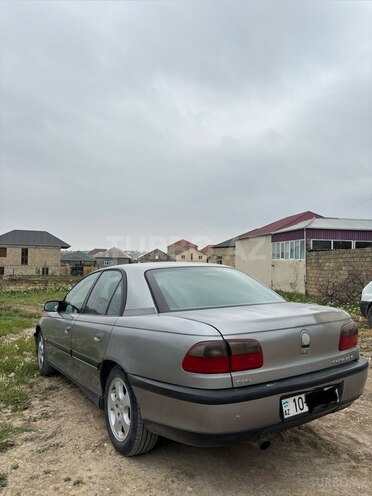 Opel Omega-10