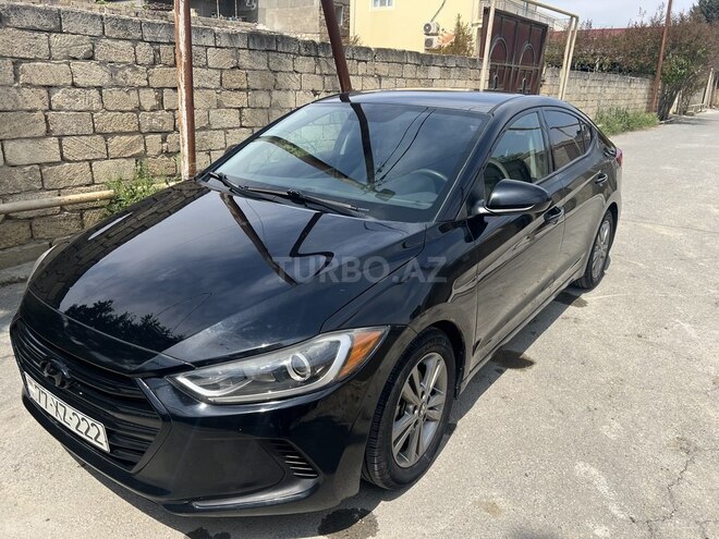 Hyundai Elantra-4