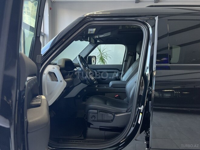 Land Rover Defender-14