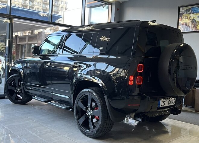 Land Rover Defender-8