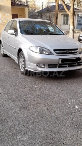 Chevrolet Lacetti-1