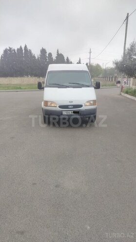 Ford Transit-1