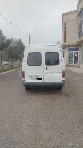 Ford Transit-5