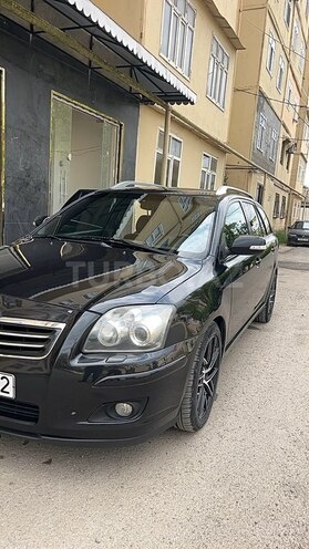 Toyota Avensis-11