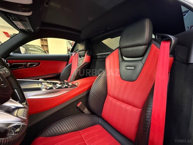 Mercedes AMG GT S-14