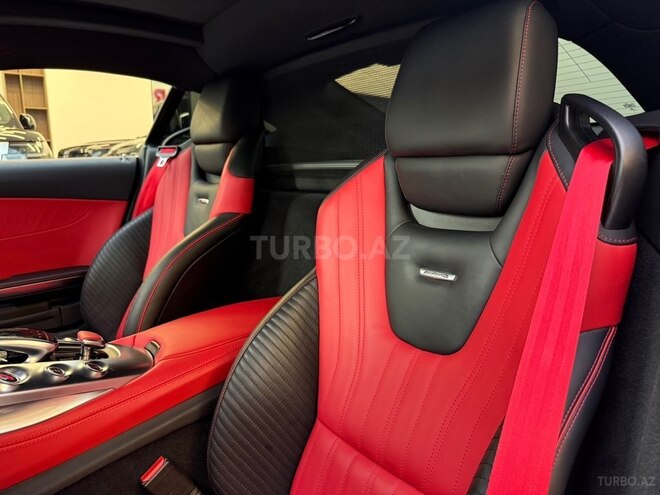 Mercedes AMG GT S-13