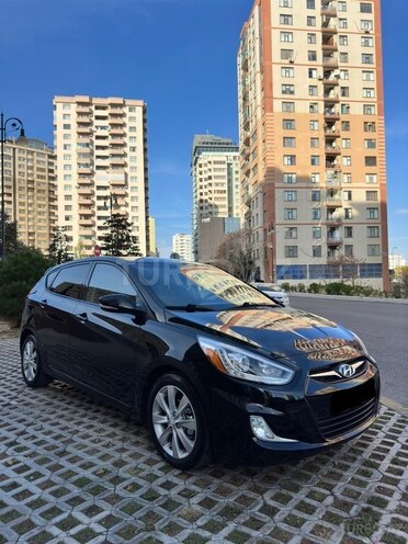 Hyundai Accent-4