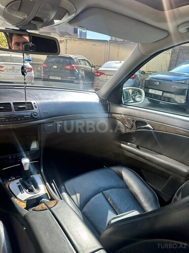 Mercedes E 240-9