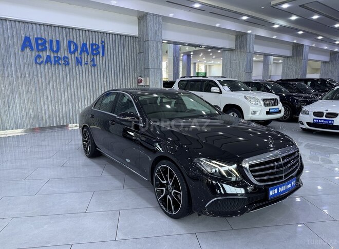 Mercedes E 200-2