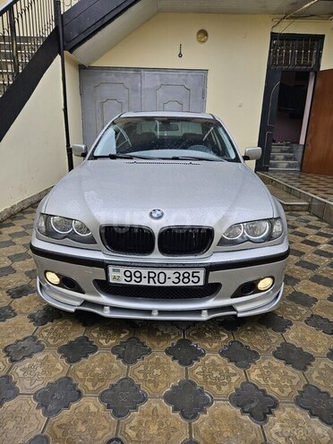 BMW 320-1