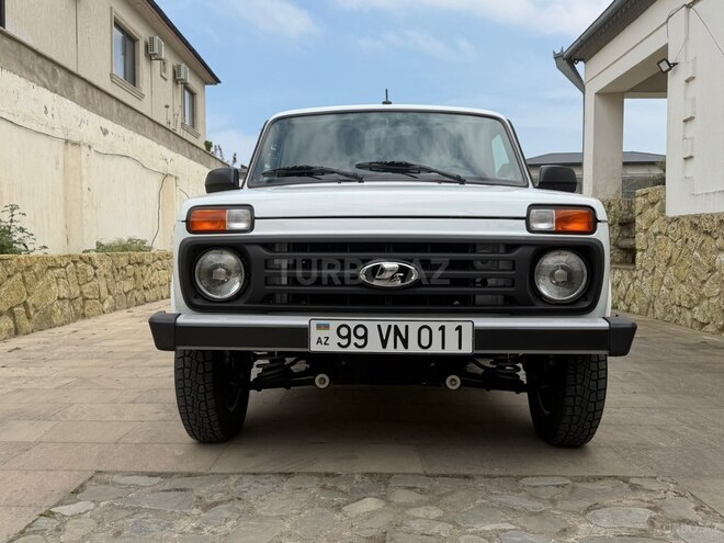 LADA (VAZ) Niva-9