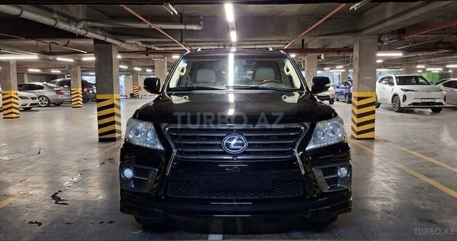 Lexus LX 570-1