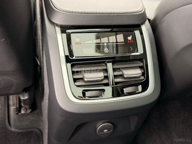 Volvo XC90-9