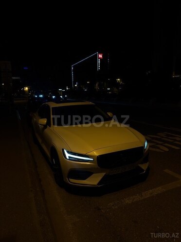 Volvo S60-9