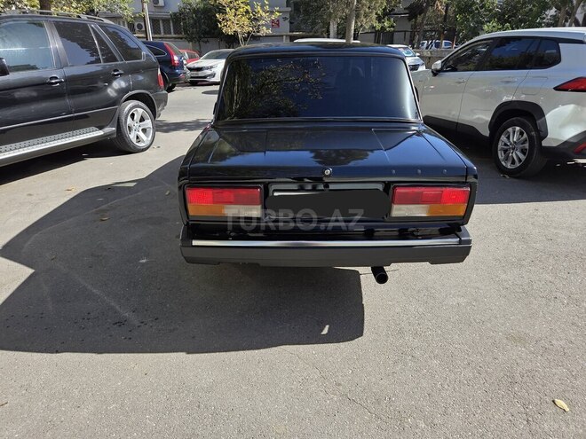 LADA (VAZ) 2107-2
