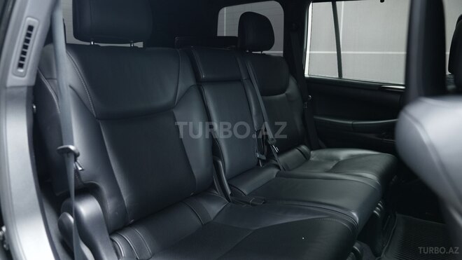 Lexus LX 570-20