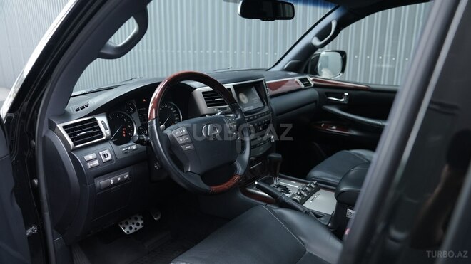 Lexus LX 570-9