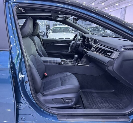 Toyota Camry-12