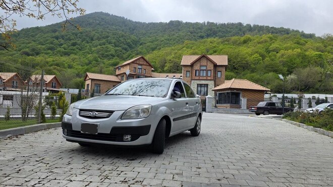 Kia Pride-2