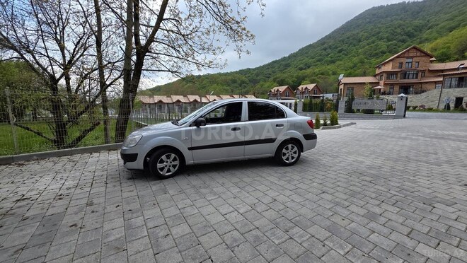 Kia Pride-5