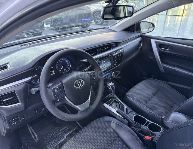 Toyota Corolla-9