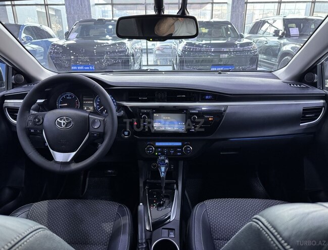Toyota Corolla-8